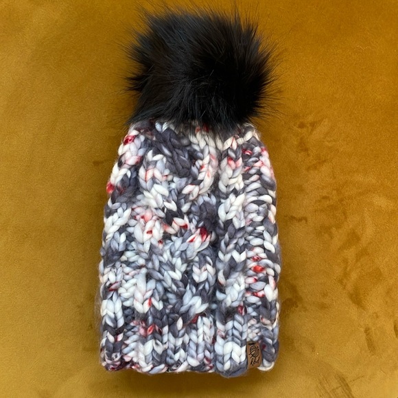 NWOT Merino Wool Toque - Picture 1 of 4
